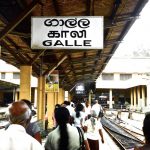 Estación de Galle. Podemos leerlo en cingalés, tamil e inglés
